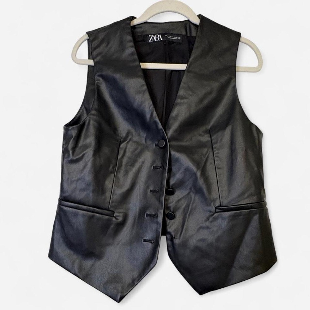 Zara Black faux leather structured vest with button-up front pockets, size M